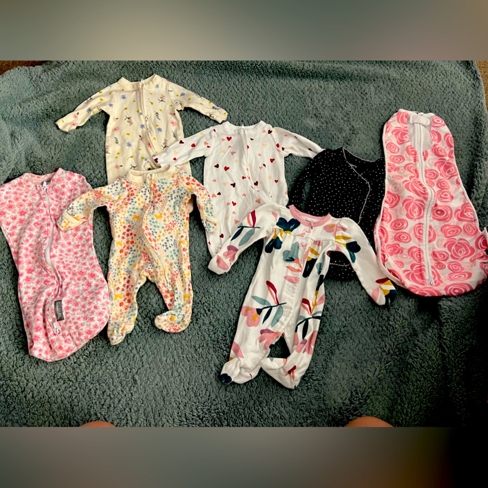 Newborn Swaddles (2) and sleepers (5)